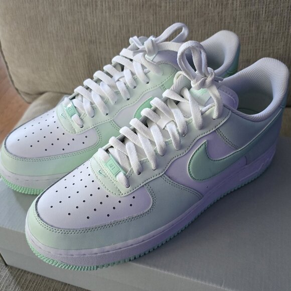 Nike Air Force 1 '07 - Mint - Size 11 - Picture 1 of 8